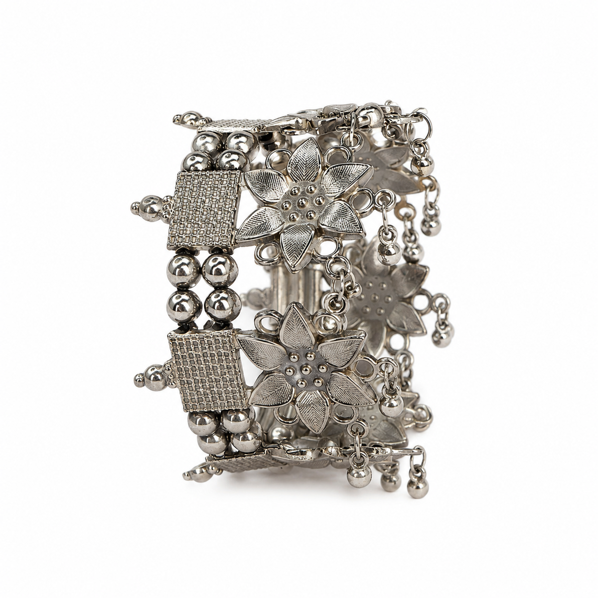 Noor Silver Floral Charm Bangle