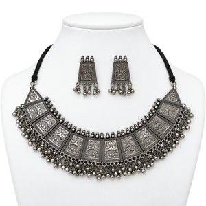 CHOKER